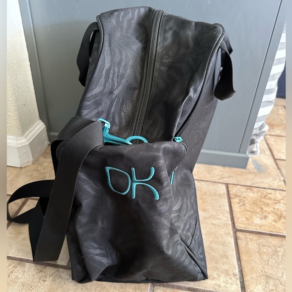 Dakine backpack and Dakine snow boots bag. - Picture 9 of 13